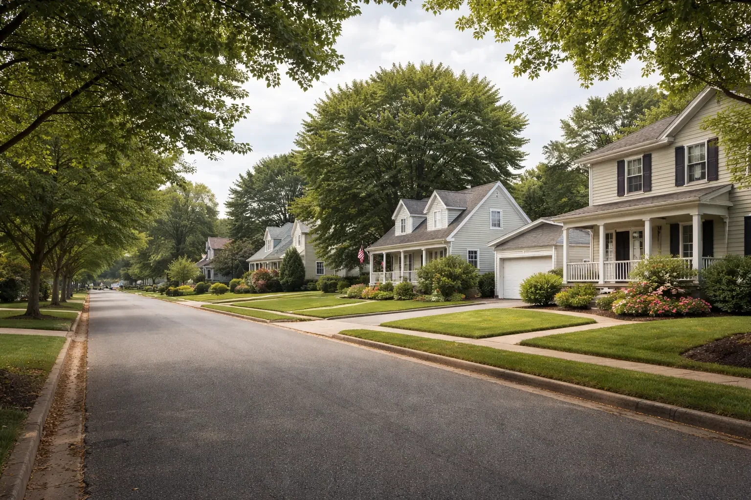A quiet residential street in Halethorpe, where Reyes Restoration services properties for water damage restoration and mold remediation
